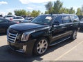 2020 Cadillac Escalade ESV — photo 2 of 16 | VIN 1GYS4HKJ2LR191688