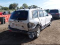 2003 Hyundai Santa Fe — photo 4 of 16 | VIN KM8SC13DX3U564428