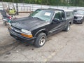 2001 Chevrolet S-10 — photo 2 of 13 | VIN 1GCCS195018163049