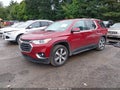 2018 Chevrolet Traverse — photo 2 of 17 | VIN 1GNEVHKW5JJ166170