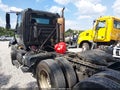 2004 International 8000-Series — photo 3 of 10 | VIN 1HSHXAXR74J090229