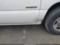2000 Chevrolet Silverado 1500 — photo 6 of 11 | VIN 1GCEC14W3YE105504