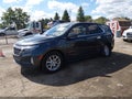 2023 Chevrolet Equinox — photo 2 of 16 | VIN 3GNAXKEG1PS193738
