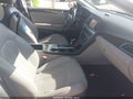 2017 Hyundai Sonata Hybrid — photo 5 of 17 | VIN KMHE34L16HA051111