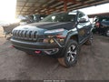 2017 Jeep Cherokee — photo 2 of 16 | VIN 1C4PJMBS2HW563822