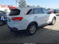 2016 Kia Sorento — photo 4 of 16 | VIN 5XYPG4A37GG018168