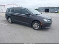 2017 Chrysler Pacifica — photo 1 of 16 | VIN 2C4RC1DG5HR796905