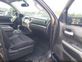 2017 Toyota Tundra — photo 5 of 16 | VIN 5TFUW5F16HX623557