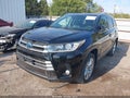 2017 Toyota Highlander Hybrid — photo 2 of 16 | VIN 5TDDGRFH2HS032892