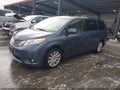 2017 Toyota Sienna — photo 2 of 17 | VIN 5TDDZ3DCXHS158920
