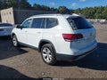 2018 Volkswagen Atlas — photo 3 of 16 | VIN 1V2MR2CA9JC540503