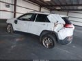 2016 Jeep Cherokee — photo 3 of 17 | VIN 1C4PJLDS2GW273313