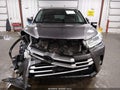 2019 Toyota Highlander — photo 6 of 20 | VIN 5TDJZRFH7KS578673