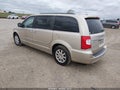 2013 Chrysler Town & Country — photo 3 of 12 | VIN 2C4RC1CG2DR652109