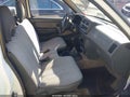 2001 Nissan Frontier — photo 5 of 11 | VIN 1N6DD21S11C311032