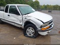 1998 Chevrolet T10 — photo 6 of 16 | VIN 1GCDT19X4W8224137