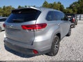 2019 Toyota Highlander — photo 4 of 16 | VIN 5TDBZRFH5KS708986