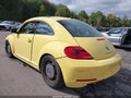 2013 Volkswagen Beetle — photo 3 of 18 | VIN 3VWHP7AT4DM658789