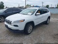 2017 Jeep Cherokee — photo 2 of 16 | VIN 1C4PJMCB8HW512307