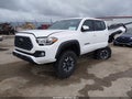 2020 Toyota Tacoma — photo 2 of 16 | VIN 3TMCZ5AN2LM292066
