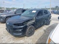 2025 Honda HR-V — photo 2 of 16 | VIN 3CZRZ2H5XSM750475