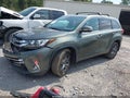 2019 Toyota Highlander — photo 2 of 16 | VIN 5TDDZRFH1KS968584