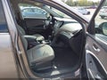 2018 Hyundai Santa Fe — photo 5 of 16 | VIN 5NMZT3LB9JH079442