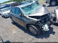 2018 Toyota Corolla — photo 1 of 15 | VIN 5YFBURHE7JP809097