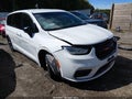 2024 Chrysler Pacifica — photo 1 of 16 | VIN 2C4RC1S74RR112186