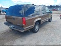 1994 Chevrolet Suburban — photo 4 of 16 | VIN 1GNFK16K2RJ428069