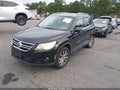 2009 Volkswagen Tiguan — photo 2 of 18 | VIN WVGBV75N79W518975