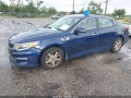 2017 Kia Optima — photo 2 of 11 | VIN 5XXGT4L33HG168051