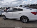 2016 Buick LaCrosse — photo 13 of 15 | VIN 1G4GB5G37GF220812
