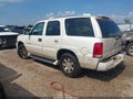 2004 Cadillac Escalade — photo 3 of 11 | VIN 1GYEK63N34R300458
