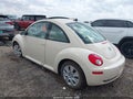 2009 Volkswagen Beetle — photo 3 of 17 | VIN 3VWRG31C89M505353