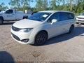 2019 Chrysler Pacifica — photo 2 of 11 | VIN 2C4RC1FG0KR686722