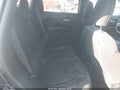 2016 Jeep Cherokee — photo 8 of 17 | VIN 1C4PJLCSXGW108238
