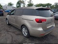 2016 Kia Sedona — photo 3 of 11 | VIN KNDMB5C1XG6151867