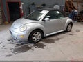 2003 Volkswagen Beetle — photo 2 of 11 | VIN 3VWCK21Y33M314554