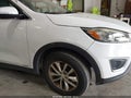 2016 Kia Sorento — photo 17 of 19 | VIN 5XYPGDA34GG045165