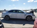 2014 Ford Taurus — photo 13 of 16 | VIN 1FAHP2KT4EG140445