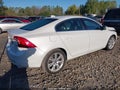 2018 Volvo S60 — photo 4 of 15 | VIN LYV402HK7JB171108