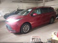 2022 Toyota Sienna — photo 2 of 16 | VIN 5TDKSKFC6NS046727