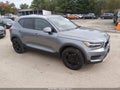 2019 Volvo XC40 — photo 1 of 16 | VIN YV4162UKXK2139146