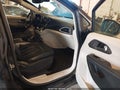 2023 Chrysler Pacifica — photo 5 of 16 | VIN 2C4RC1L72PR611807