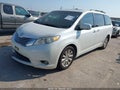 2014 Toyota Sienna — photo 2 of 16 | VIN 5TDYK3DC3ES430208