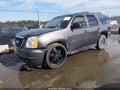 2010 GMC Yukon — photo 2 of 16 | VIN 1GKUCCE07AR174216
