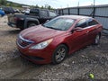 2014 Hyundai Sonata — photo 2 of 11 | VIN 5NPEB4AC9EH946883