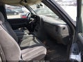 2005 GMC Sierra 1500 — photo 5 of 11 | VIN 1GTEC19T65E157378