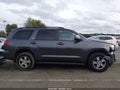 2016 Toyota Sequoia — photo 13 of 16 | VIN 5TDBY5G19GS133618